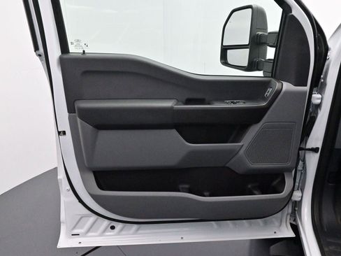 Used 2023 Ford F250 XL w/ Snow Plow Prep Package image 9