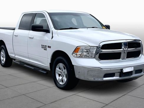 Used 2019 RAM 1500 Classic SLT image 3