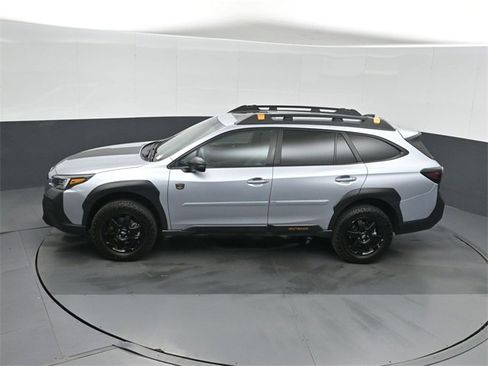 Used 2022 Subaru Outback Wilderness image 34