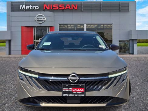 New 2026 Nissan Sentra SV w/ SV Convenience Package FWD image 2