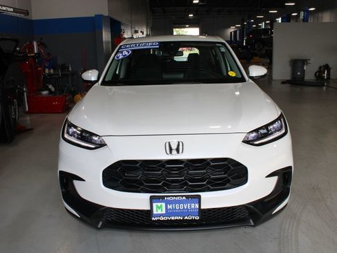Used 2024 Honda HR-V LX image 2