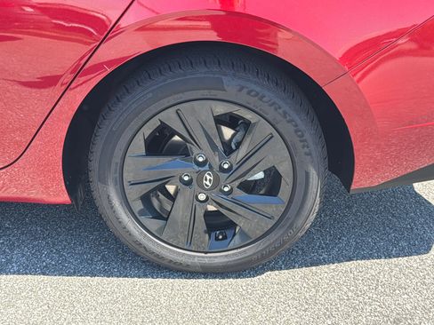 Certified 2023 Hyundai Elantra SEL FWD image 19