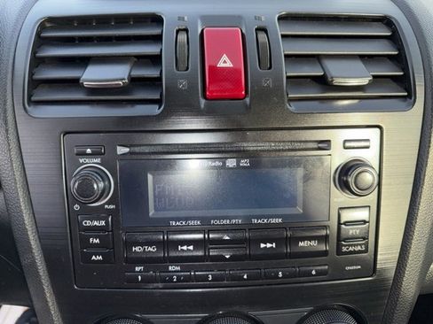 Used 2015 Subaru Forester 2.5i Limited image 24