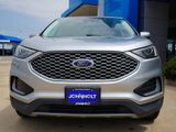 Used 2023 Ford Edge SEL image 3