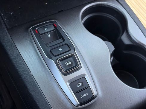 Used 2023 Honda Ridgeline Sport image 9