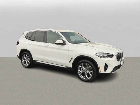 Used 2024 BMW X3 xDrive30i w/ Convenience Package AWD/4WD image 2
