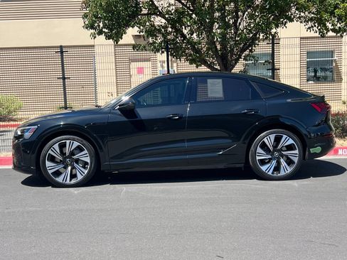 Used 2024 Audi Q8 e-tron Prestige w/ Prestige Package AWD/4WD image 3