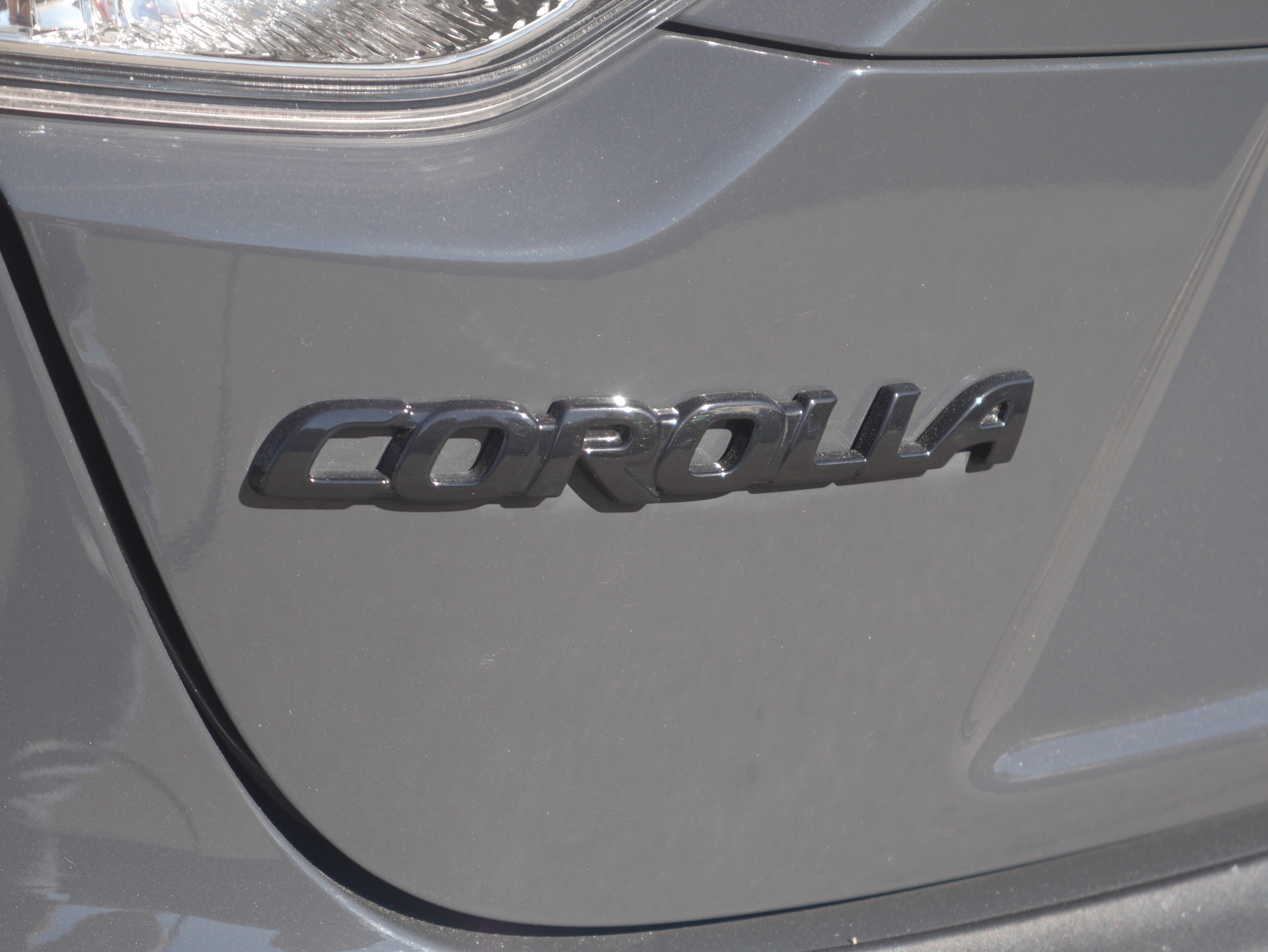 Used 2024 Toyota Corolla SE w/ SE Premium Package FWD image 27
