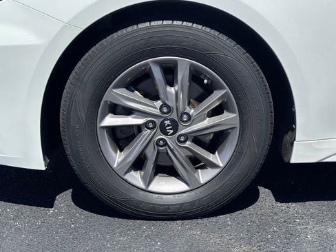 Used 2020 Kia Optima LX FWD image 9