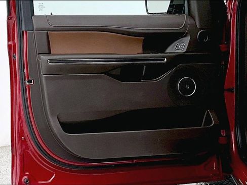 Used 2022 Ford Expedition King Ranch image 23