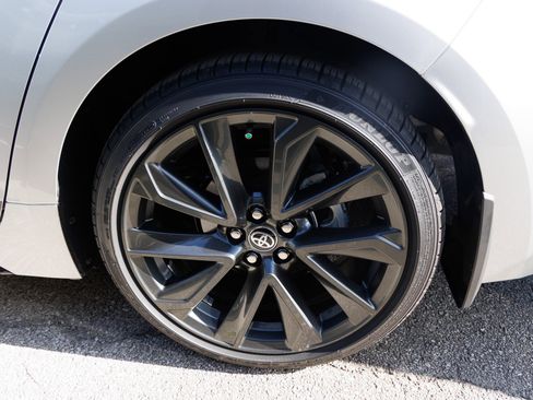 Used 2025 Toyota Corolla SE image 14