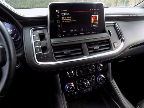 Used 2024 GMC Yukon XL SLT image 19