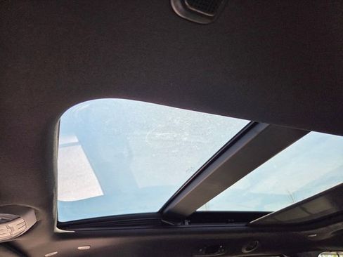 New 2026 Chrysler Pacifica Limited image 8