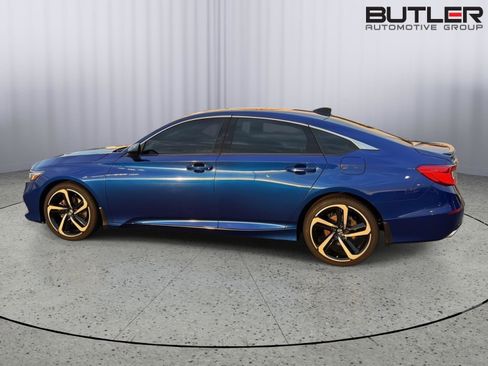 Used 2022 Honda Accord Sport image 3