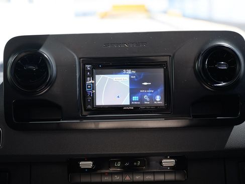 Used 2019 Mercedes-Benz Sprinter 170 image 39