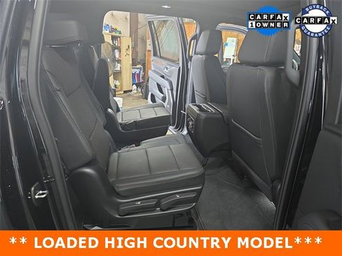 Used 2024 Chevrolet Suburban High Country image 21