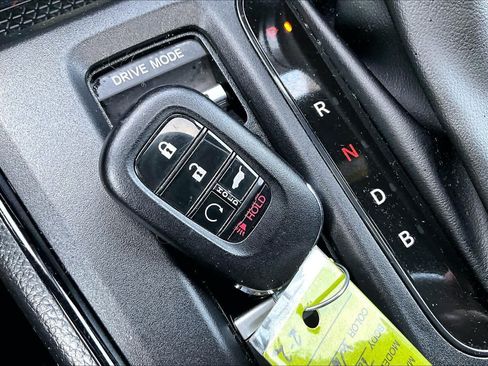 Used 2024 Honda CR-V Sport Touring image 15