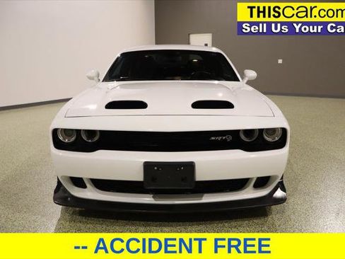 Used 2020 Dodge Challenger SRT Hellcat Redeye image 2