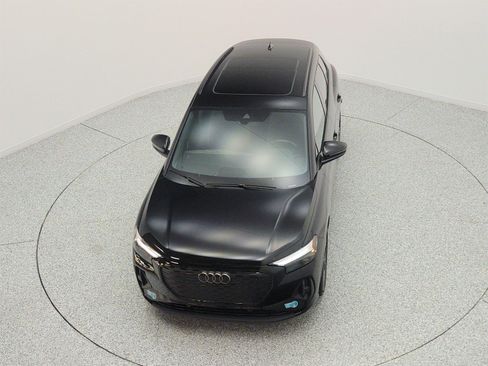 Used 2024 Audi Q4 e-tron Premium Plus AWD/4WD image 23