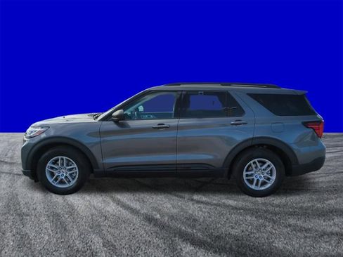 New 2026 Ford Explorer Active RWD image 7