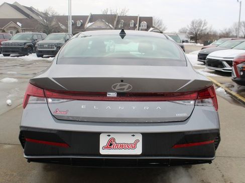 New 2026 Hyundai Elantra Blue image 4