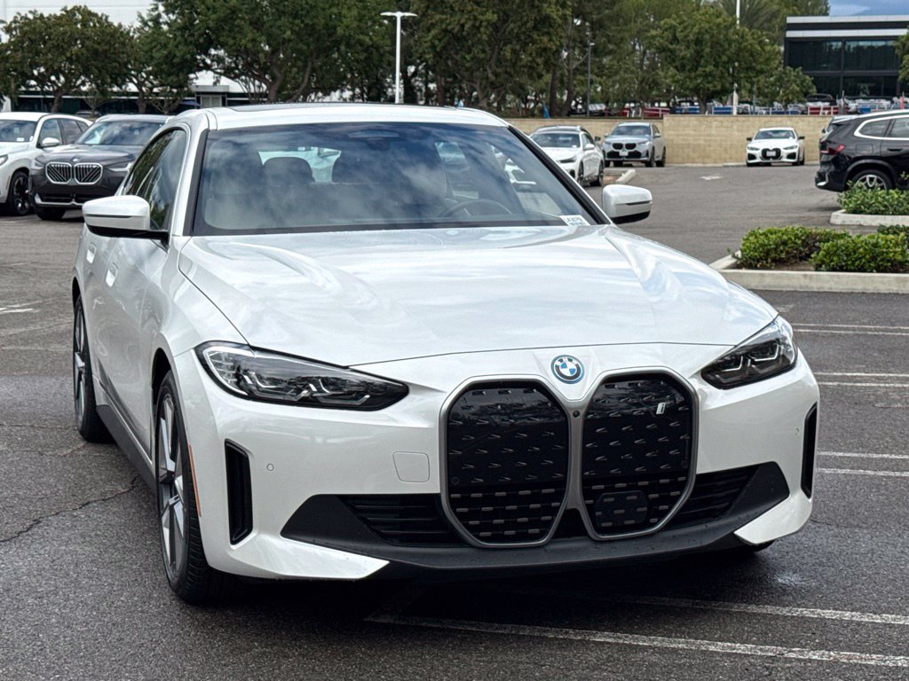 Certified 2024 BMW i4 eDrive40 w/ Premium Package RWD image 5