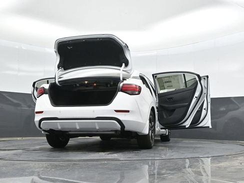 Used 2025 Nissan Sentra SV w/ All-Weather Package image 44