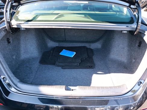 Used 2018 Honda Accord EX image 36