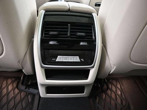 Used 2020 BMW X5 xDrive40i w/ Executive Package AWD/4WD image 38