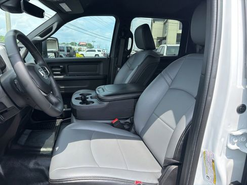 Used 2023 RAM 3500 Tradesman w/ Safety Group AWD/4WD image 32