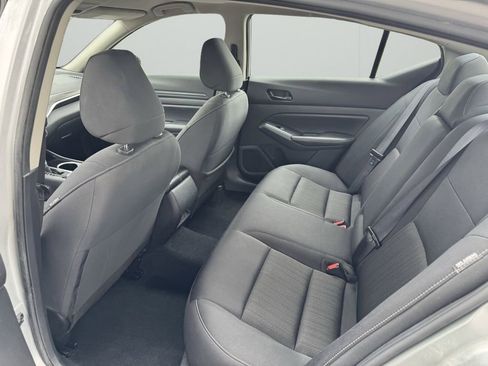 Used 2024 Nissan Altima 2.5 SV FWD image 19