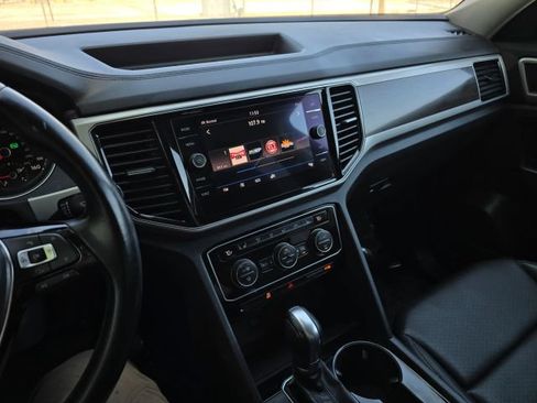 Used 2018 Volkswagen Atlas SEL AWD/4WD image 28