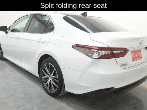 Used 2023 Toyota Camry XLE w/ Navigation Package image 5