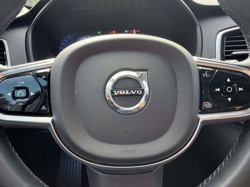 Certified 2023 Volvo XC90 T8 Plus AWD/4WD image 23