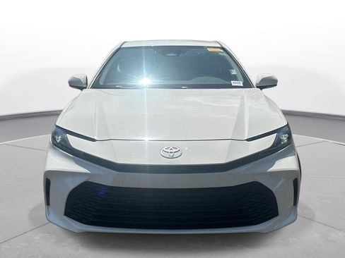 Used 2025 Toyota Camry LE w/ Convenience Package FWD image 3