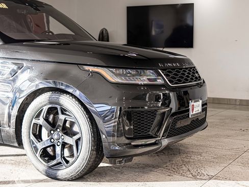 Used 2019 Land Rover Range Rover Sport HSE image 3
