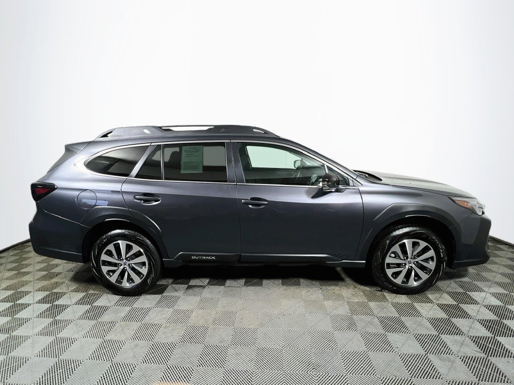 Certified 2025 Subaru Outback Premium w/ Popular Package #1A AWD/4WD image 8