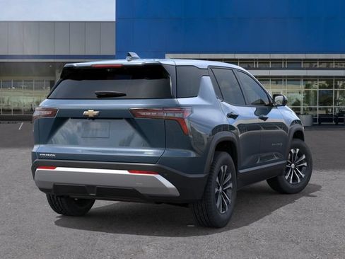 New 2027 Chevrolet Equinox LT w/ Safety and Technology Package FWD image 4