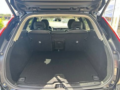 Certified 2024 Volvo XC60 B5 Core w/ Climate Package AWD/4WD image 11