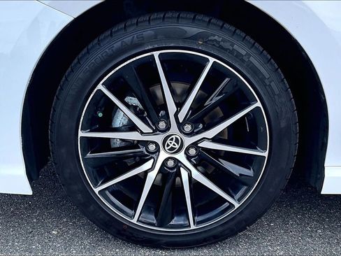 Used 2023 Toyota Camry SE w/ Convenience Package FWD image 7