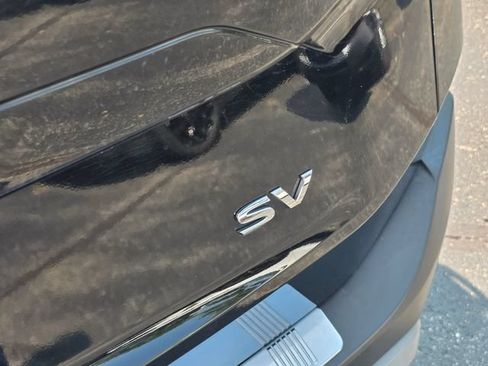 Used 2021 Nissan Rogue SV FWD image 11