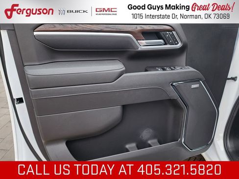 New 2026 GMC Sierra 2500 SLT w/ Max Trailering Package AWD/4WD image 15