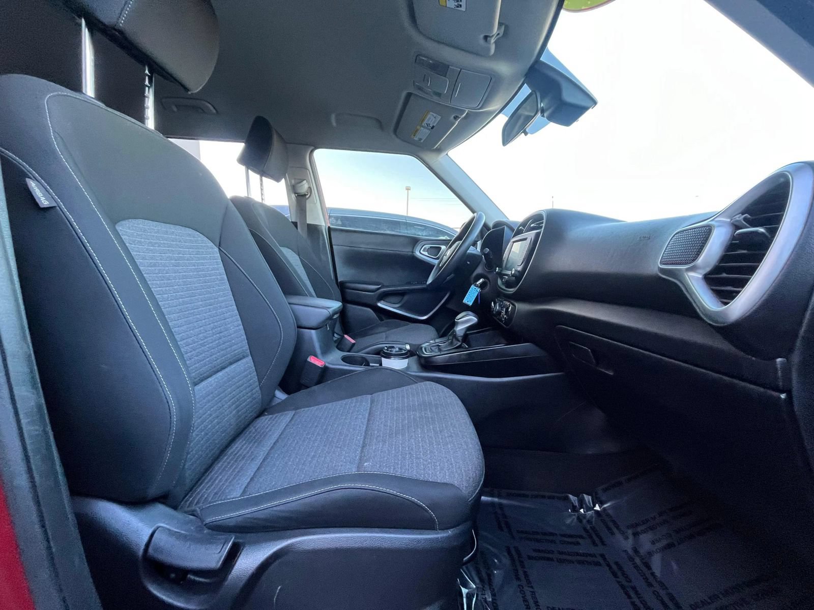 Used 2021 Kia Soul S FWD image 33