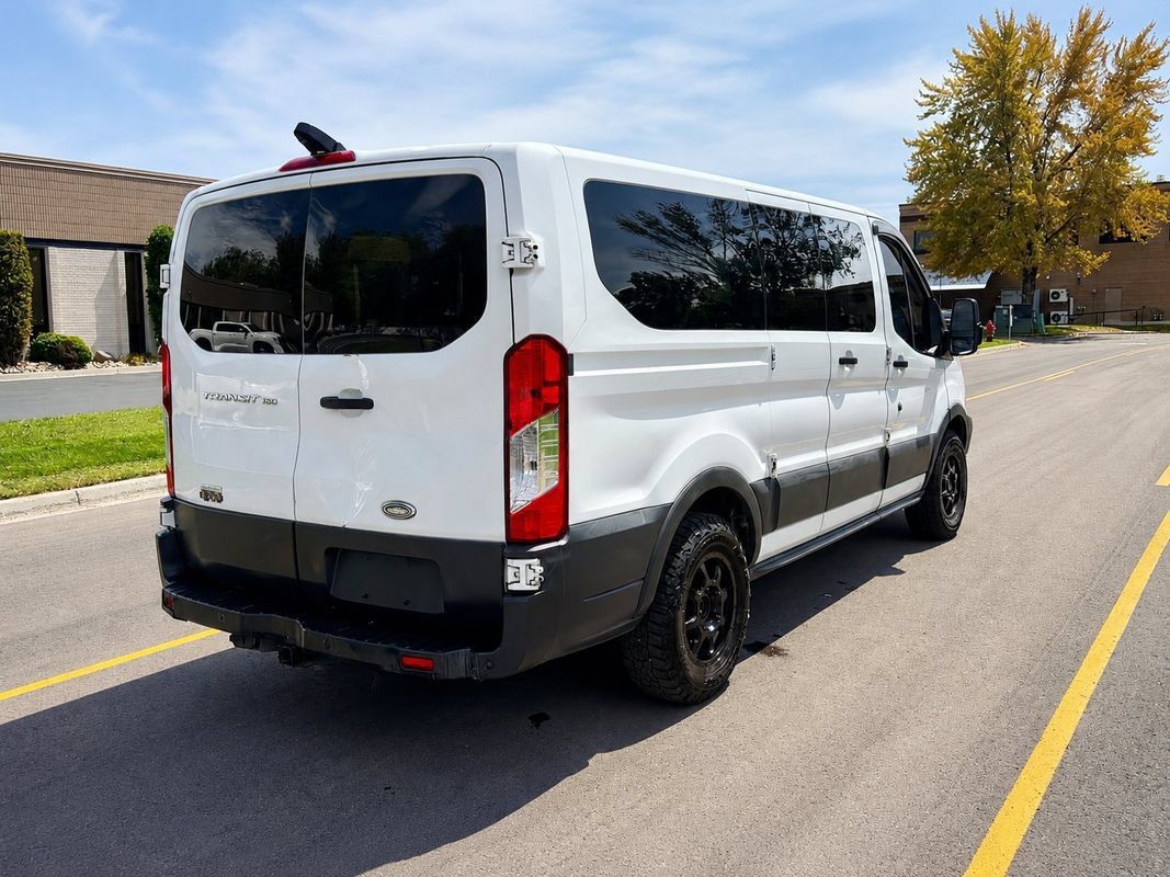 Used 2015 Ford Transit 150 XL RWD image 5