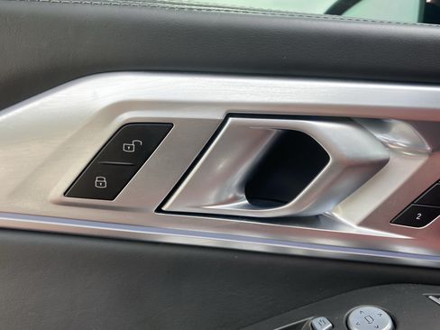 Used 2023 BMW XM AWD/4WD image 21
