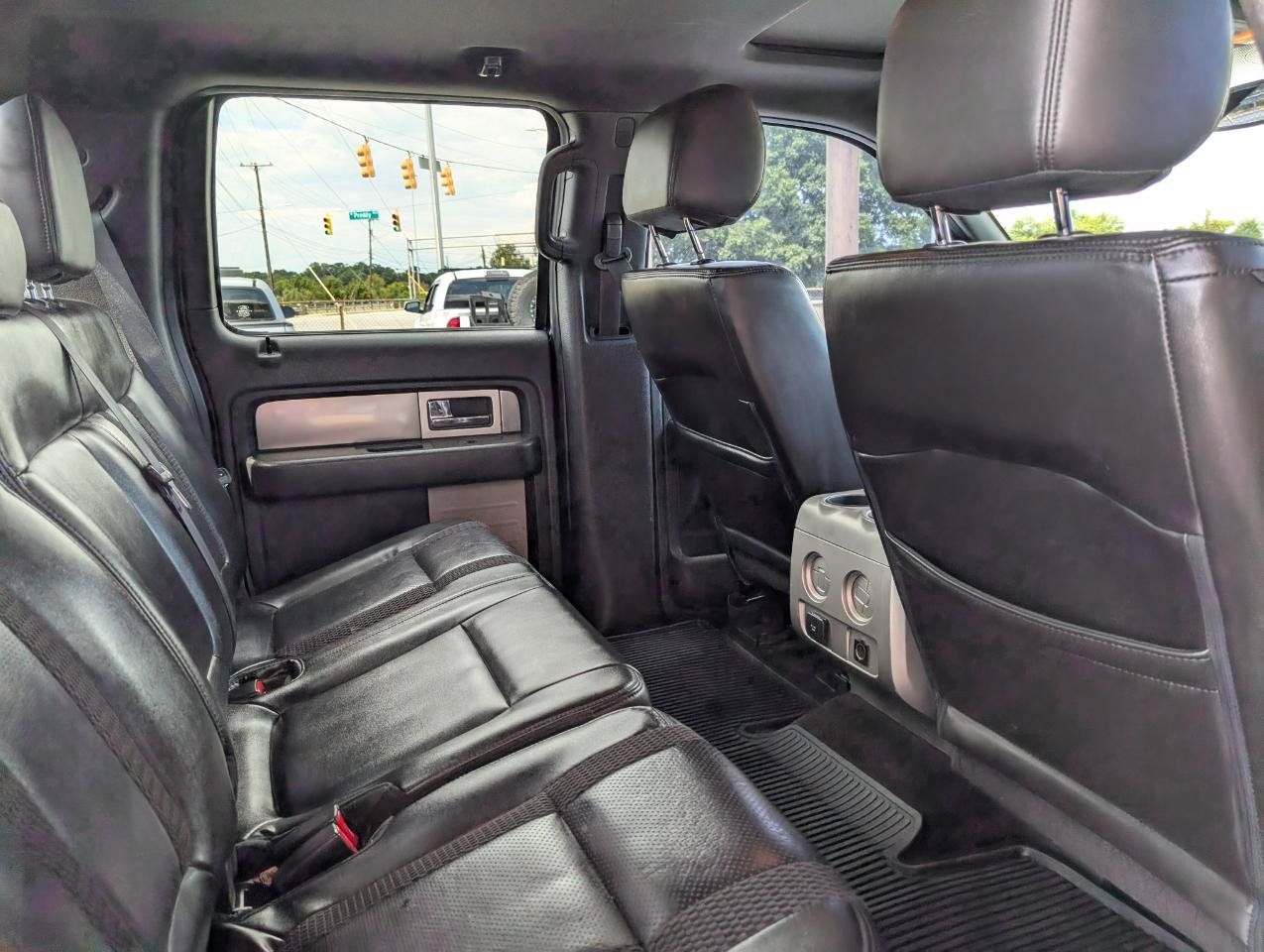 Used 2014 Ford F150 Raptor w/ Equipment Group 801A Luxury AWD/4WD image 20