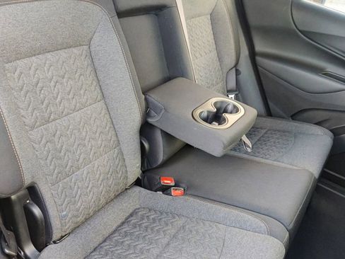 Used 2022 Chevrolet Equinox LT image 18