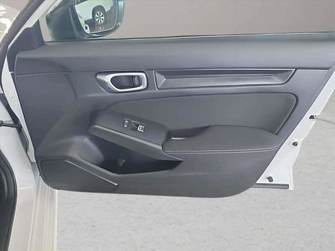 Used 2023 Honda Civic Sport image 28