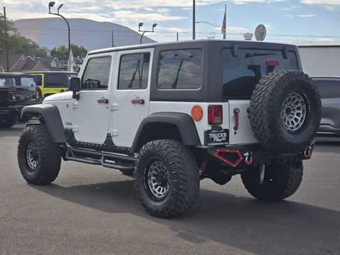 Used 2018 Jeep Wrangler Unlimited Sport S image 3