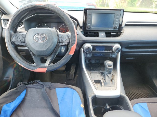 Used 2022 Toyota RAV4 LE AWD/4WD image 7